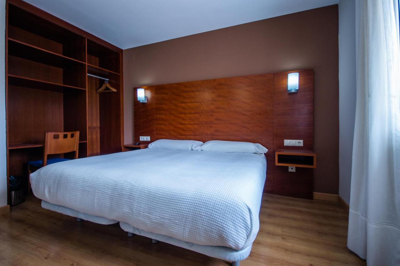 Pension Viella Asturias Овьедо Экстерьер фото